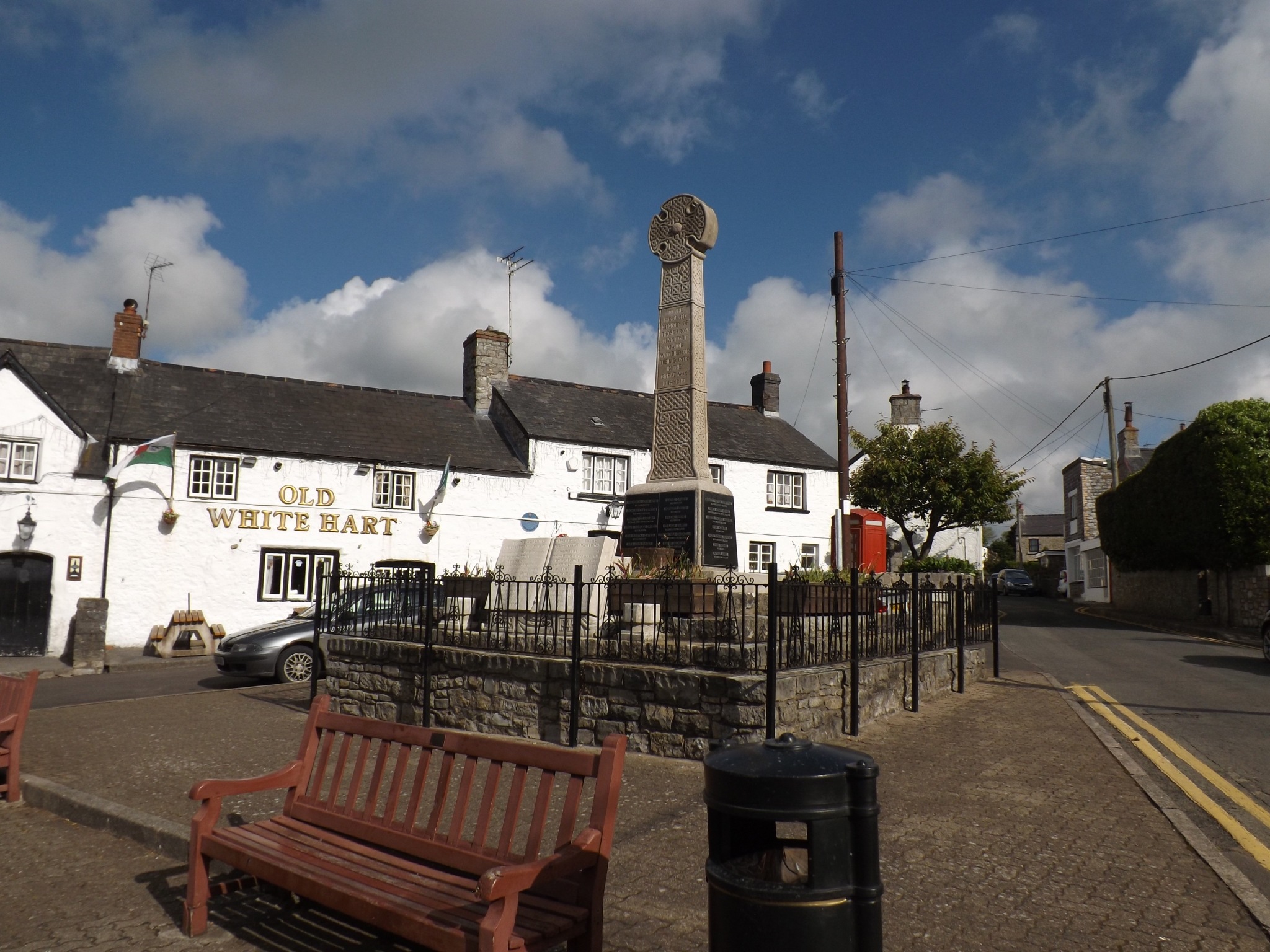 LLANTWIT MAJOR War Memorials Online